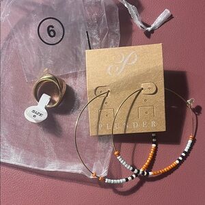 Plunder Gold Hoop Earrings Orange, White & Black Beads ring size 6 gold